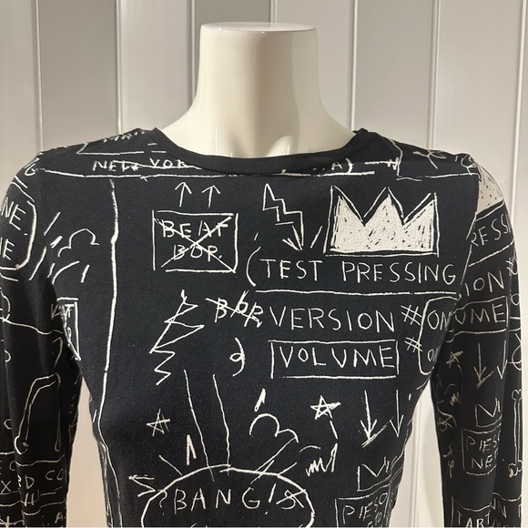🎀SOLD🎀Alice + Olivia x Basquiat Graffiti Delaina Crop Top - Picture 7 of 9